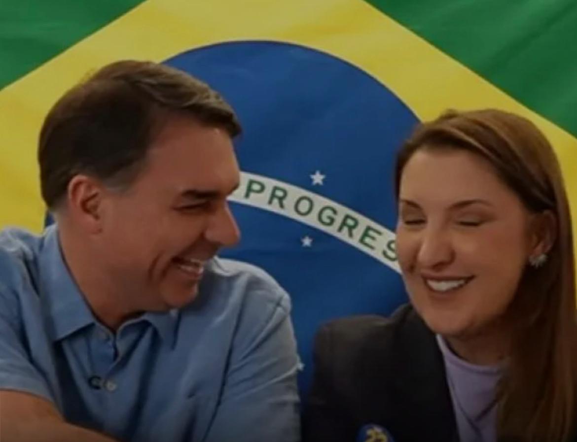 Flávio Bolsonaro é Daniella Marques
